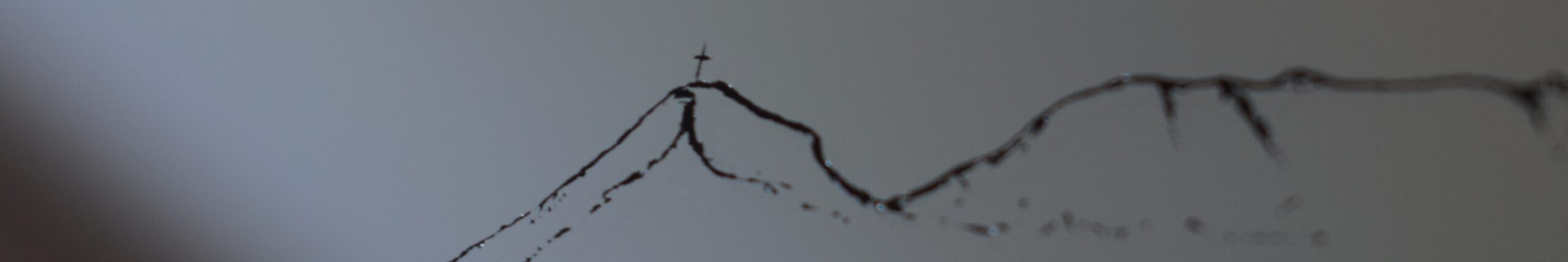 Lustro z Grawerem Pasma Górskiego