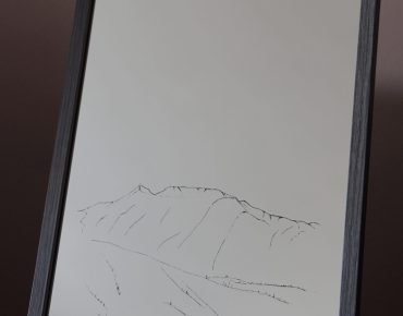 Lustro z Grawerem Pasma Górskiego